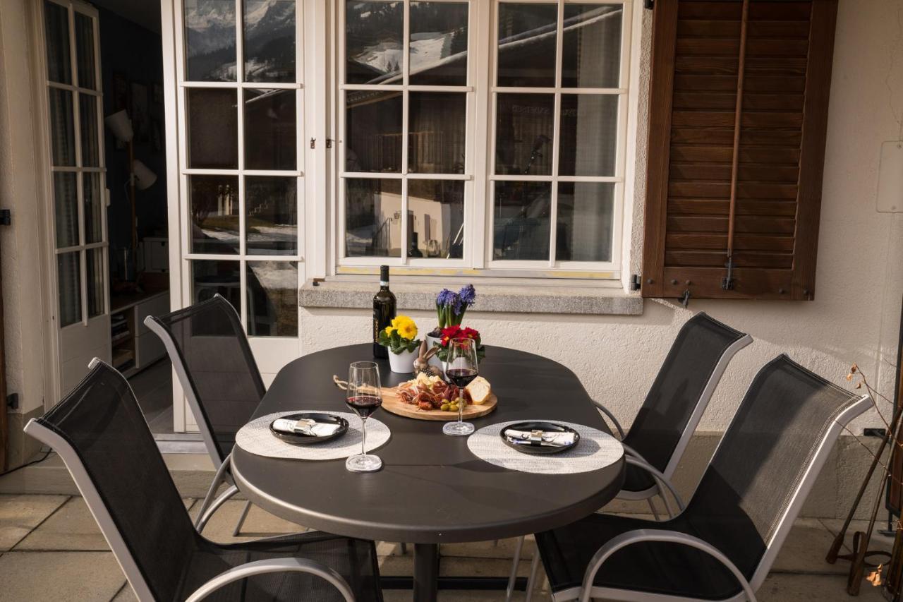Chalet Spitzhorn - Your Peak Getaway - Private Terrasse & Gratis Parkplatz Gsteig Buitenkant foto
