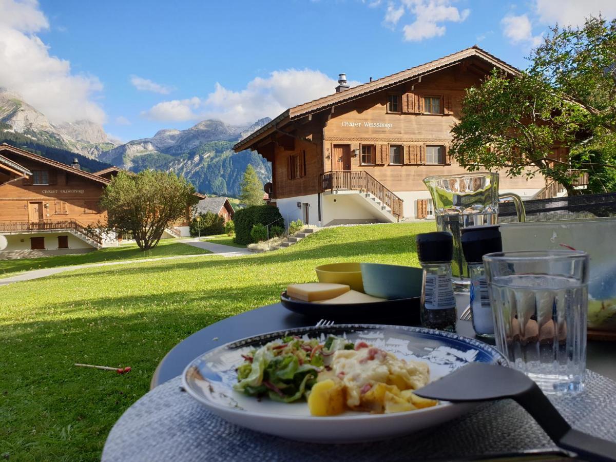 Chalet Spitzhorn - Your Peak Getaway - Private Terrasse & Gratis Parkplatz Gsteig Buitenkant foto